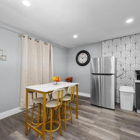 Modern 2Br City Center Getaway With Free Park Houston Exterior foto